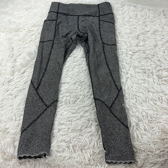 Lululemon Tight Stuff Tight II Chakra Print Alpine White Black - Picture 2 of 7